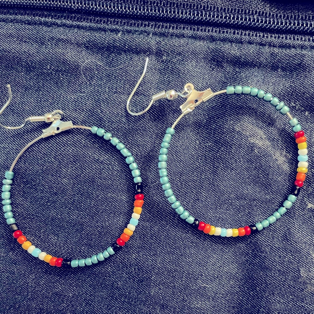 BOGO FREE NWOT JEWELRY HANDMAID BEADED EARRINGS